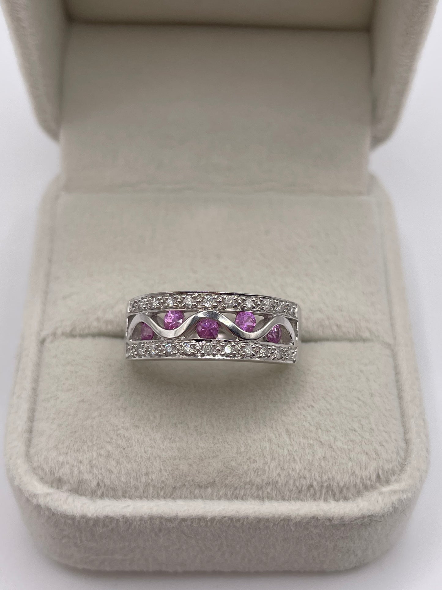 9ct white gold pink sapphire and diamond ring