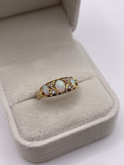Antique 18ct gold opal and diamond ring