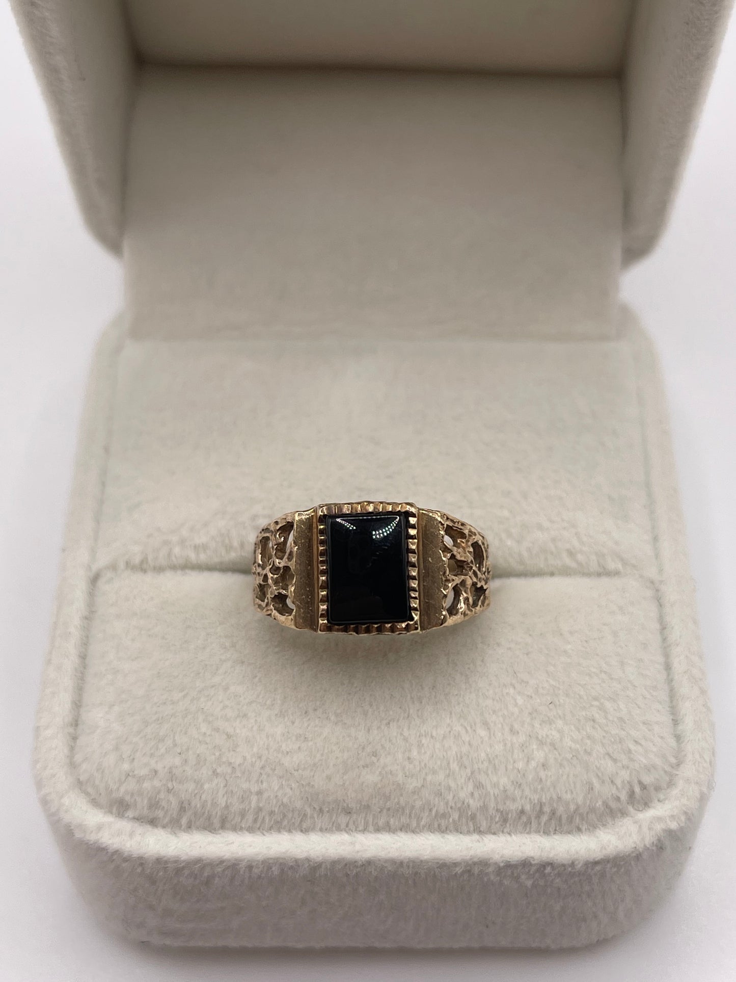 9ct gold onyx signet ring