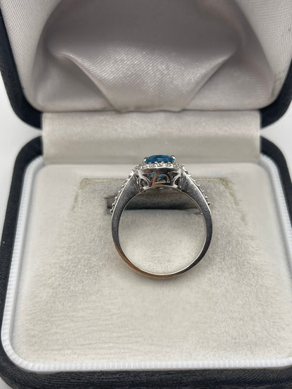 18ct white gold topaz and diamond ring