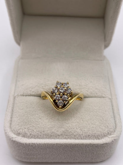18ct gold diamond cluster ring