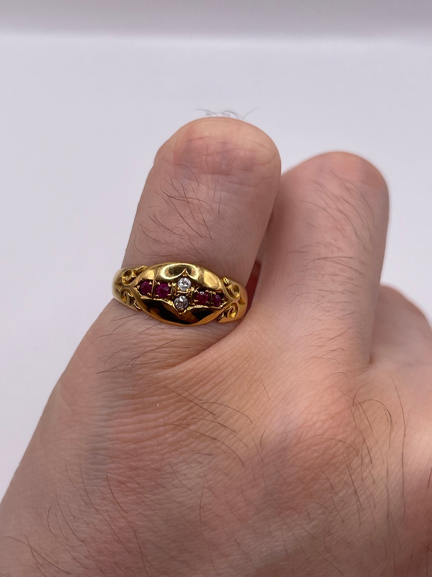 Antique 18ct gold ruby and diamond ring