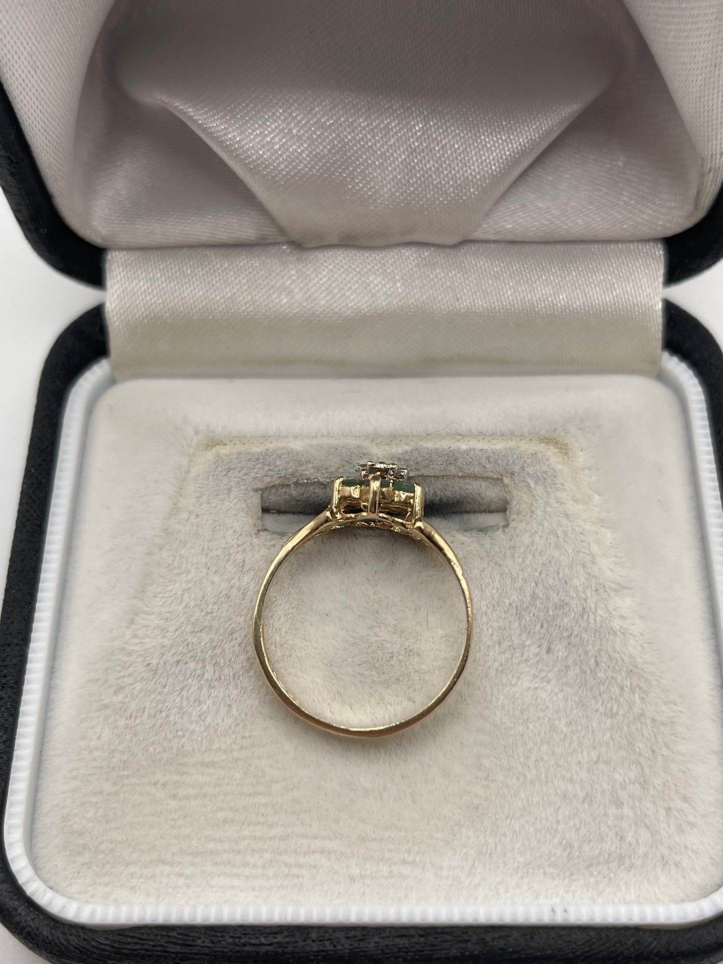 9ct gold emerald and diamond ring