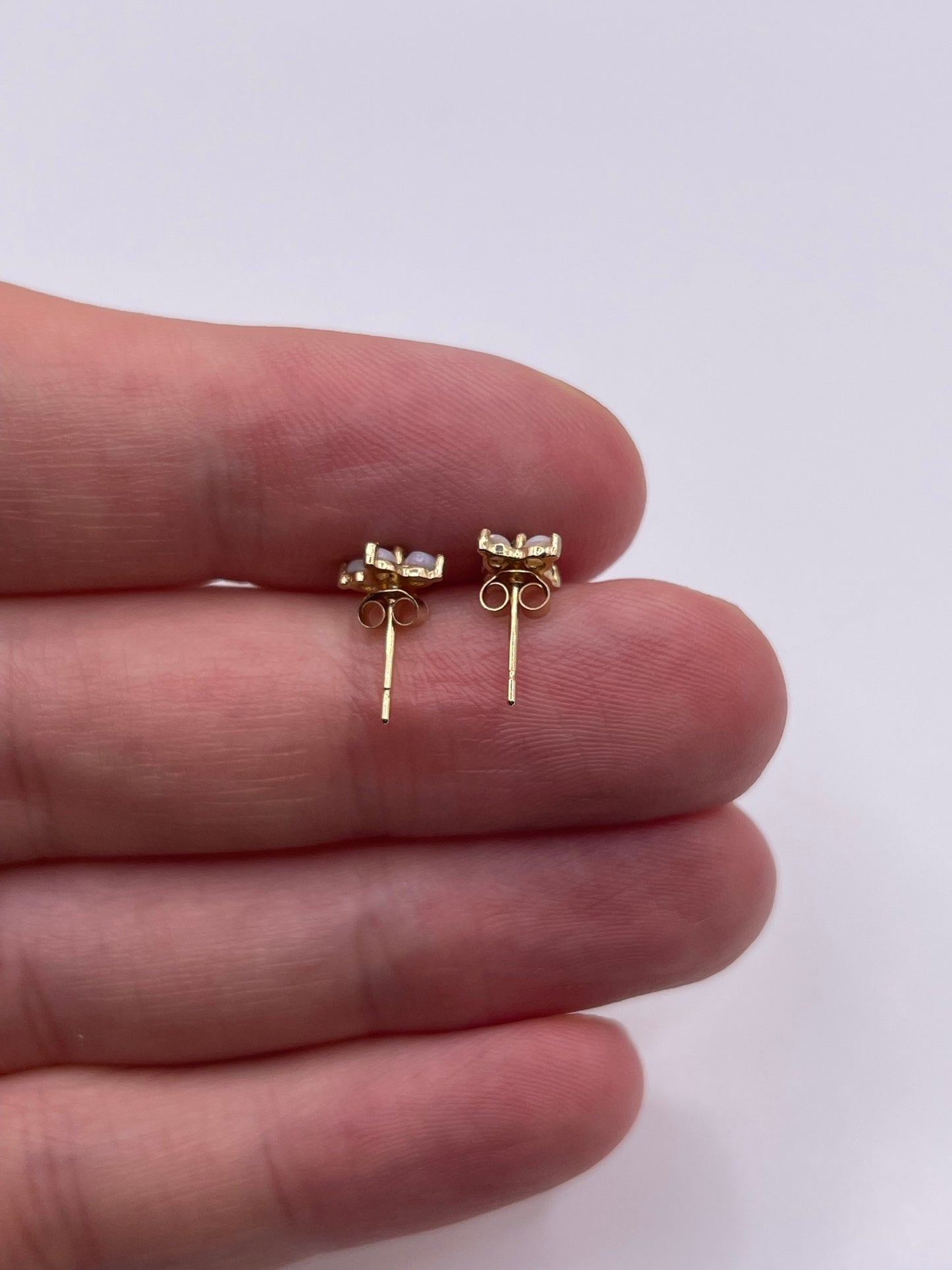 9ct gold emerald and opal earrings