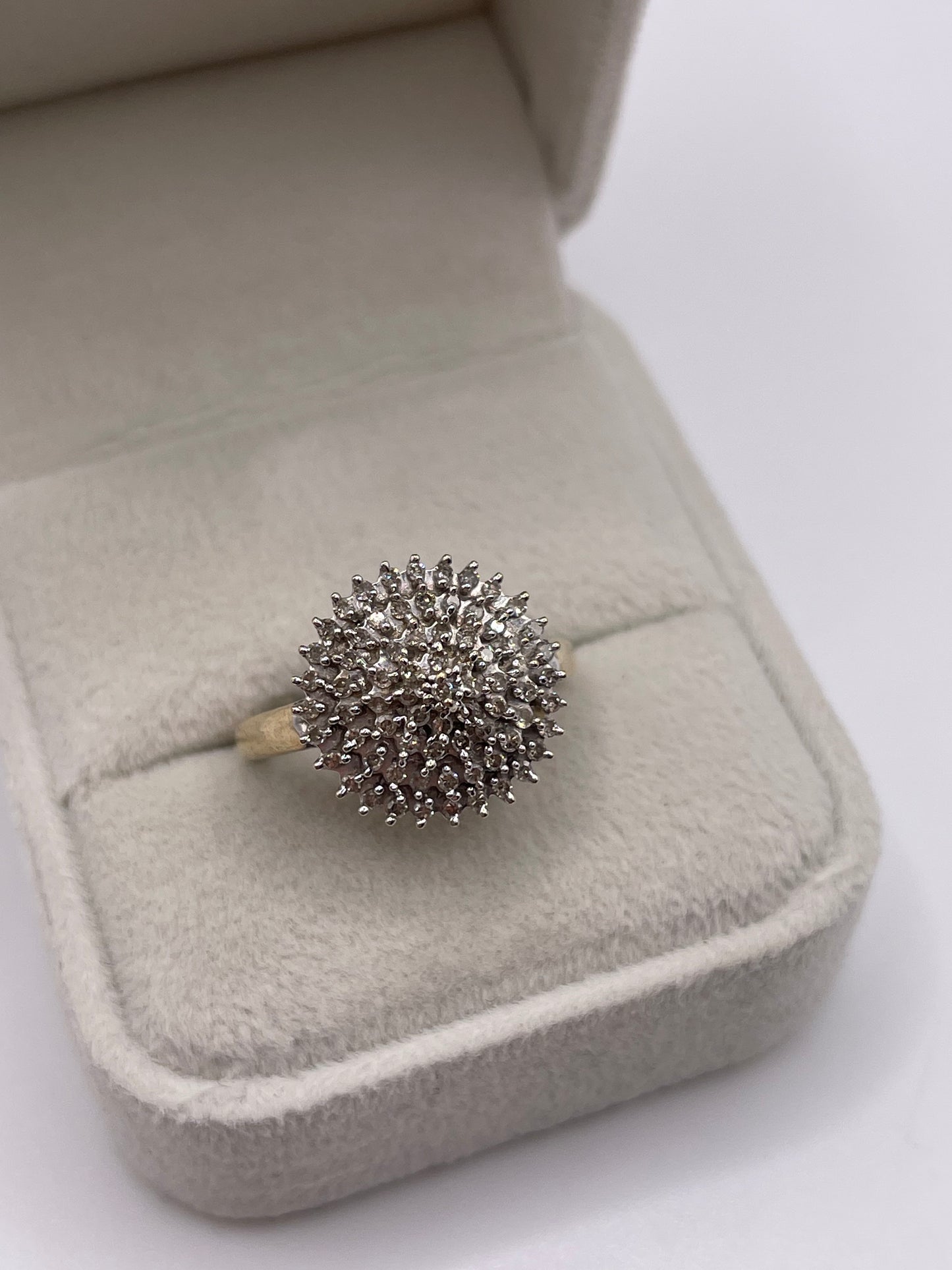 9ct gold diamond cluster ring