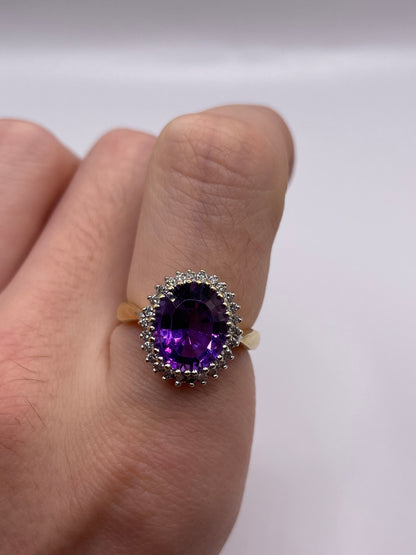 18ct gold amethyst and diamond ring