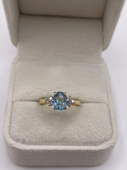 18ct gold aquamarine and diamond ring
