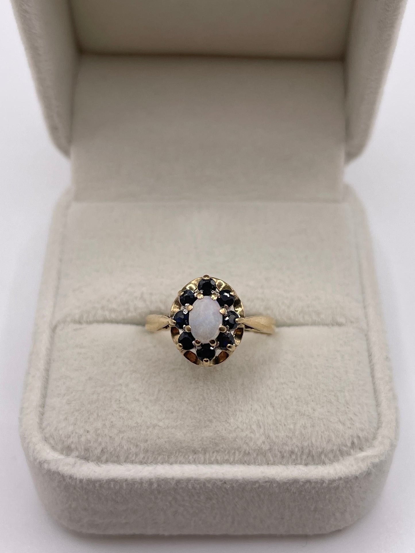 9ct gold opal and sapphire ring