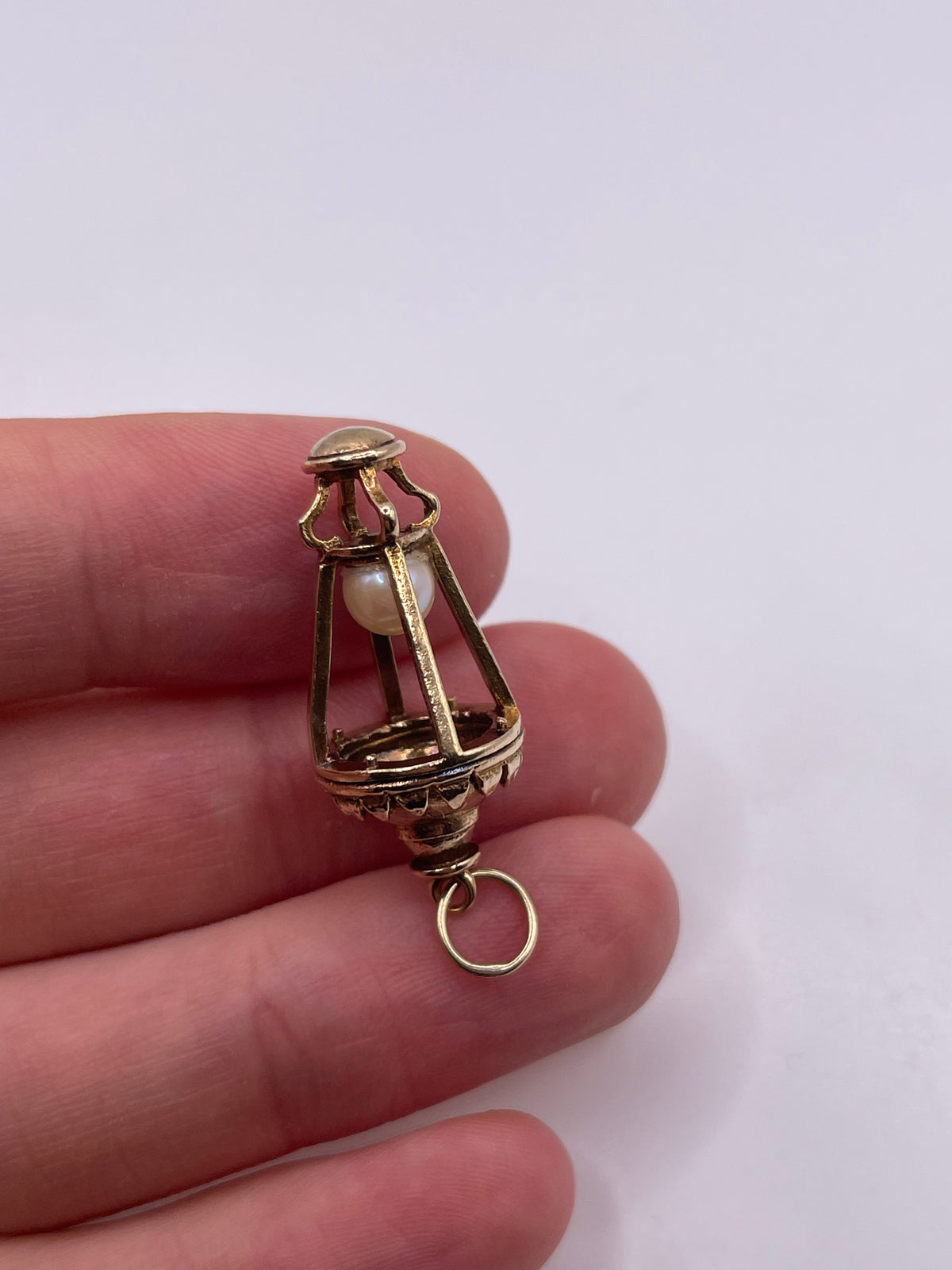 9ct gold pearl lantern charm