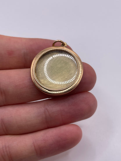 Antique 15ct gold locket pendant
