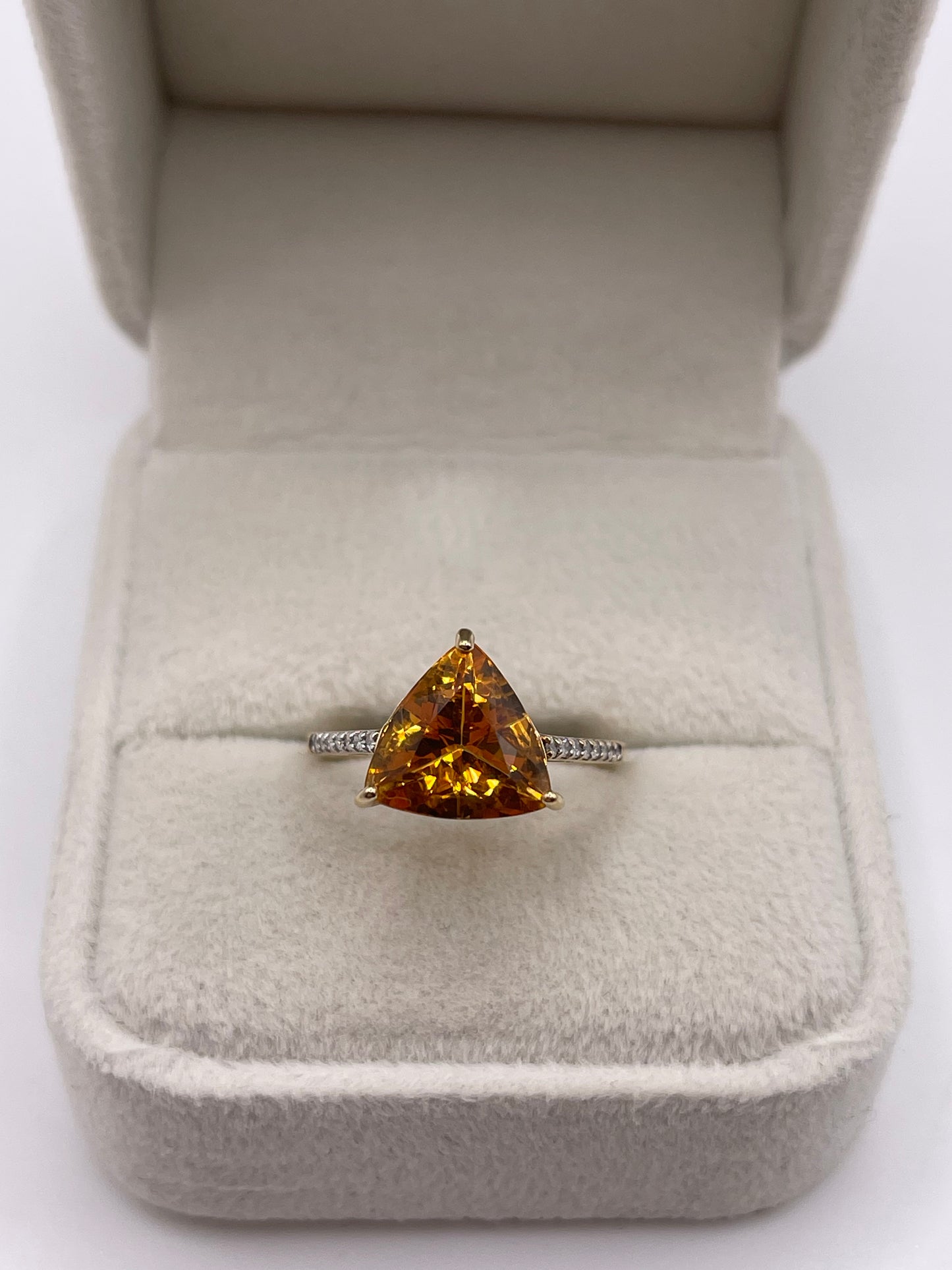 9ct gold citrine and diamond ring