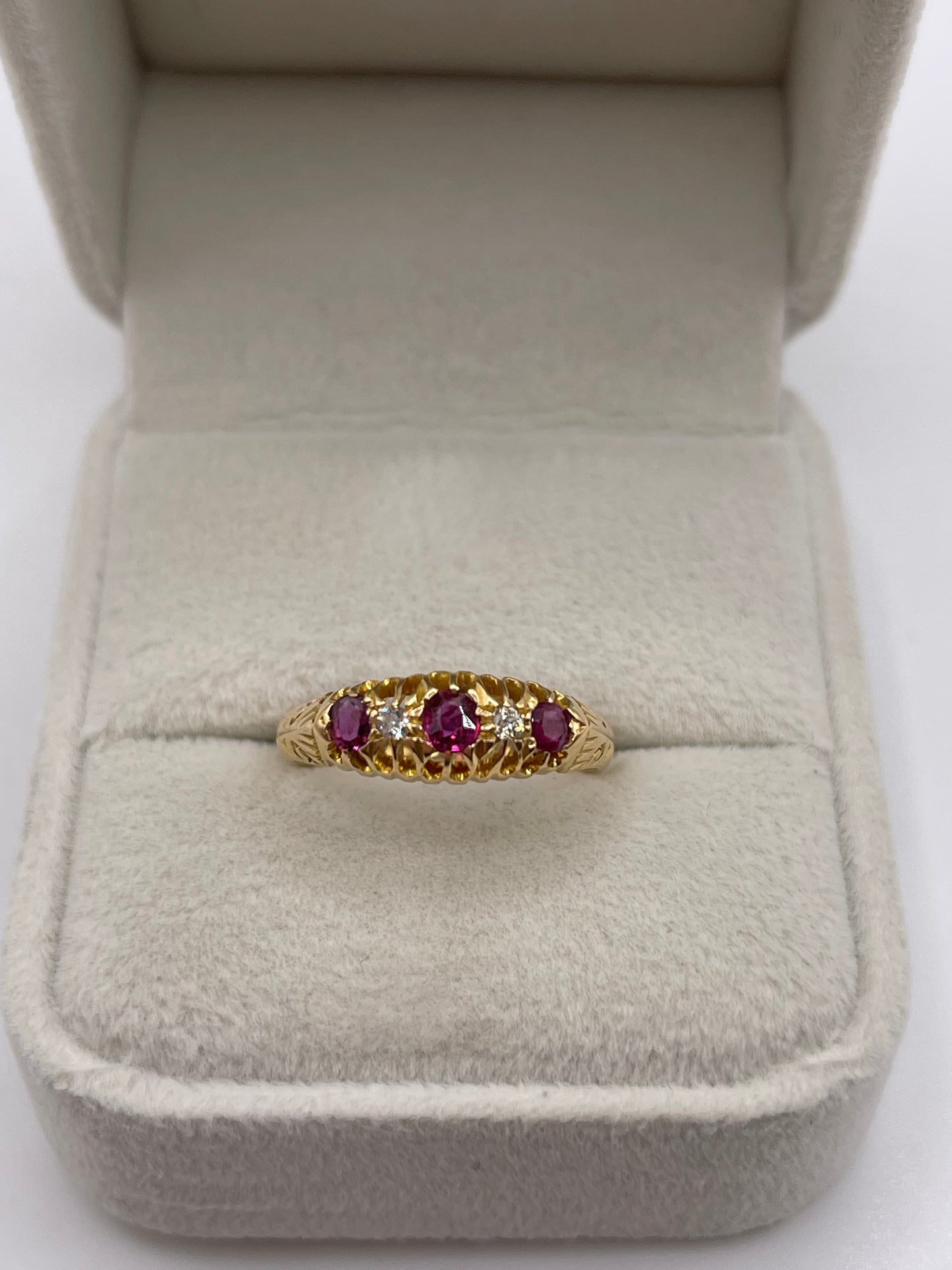 Antique 18ct gold ruby and diamond ring