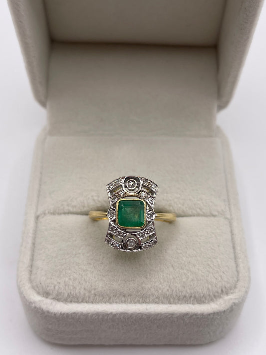 18ct gold emerald and diamond ring