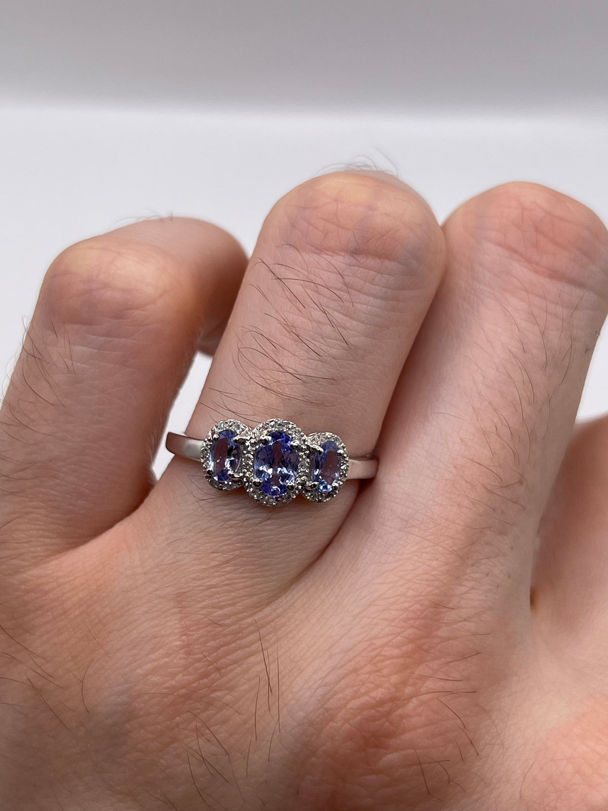 9ct white gold tanzanite and diamond ring