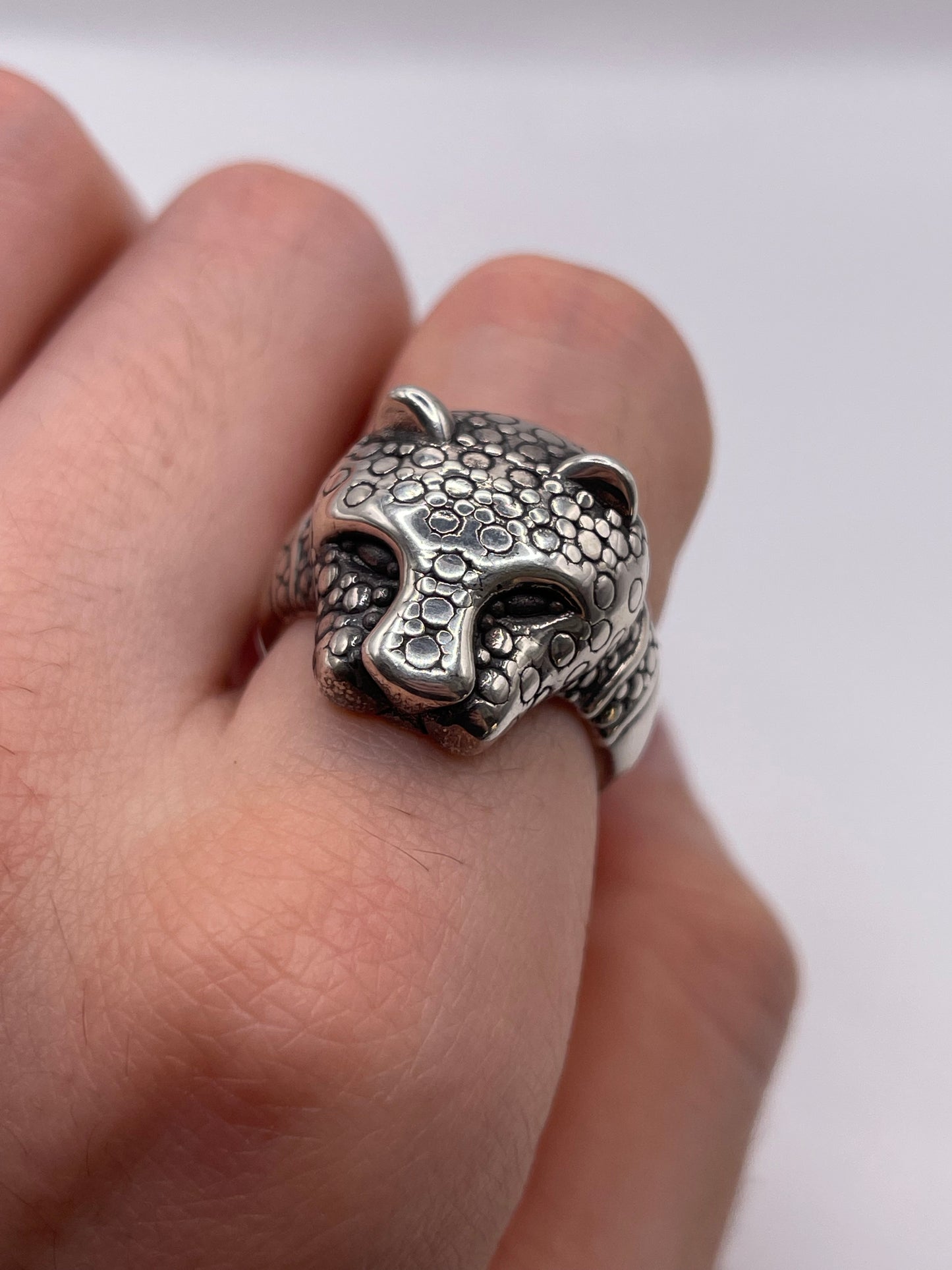 Silver panther ring