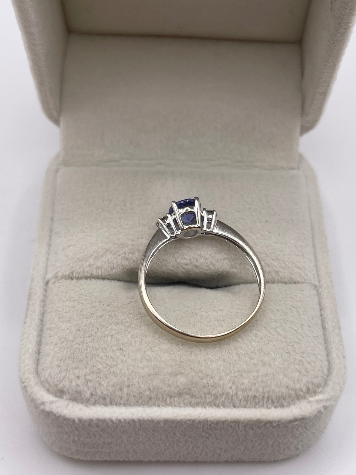 9ct white gold tanzanite and diamond ring