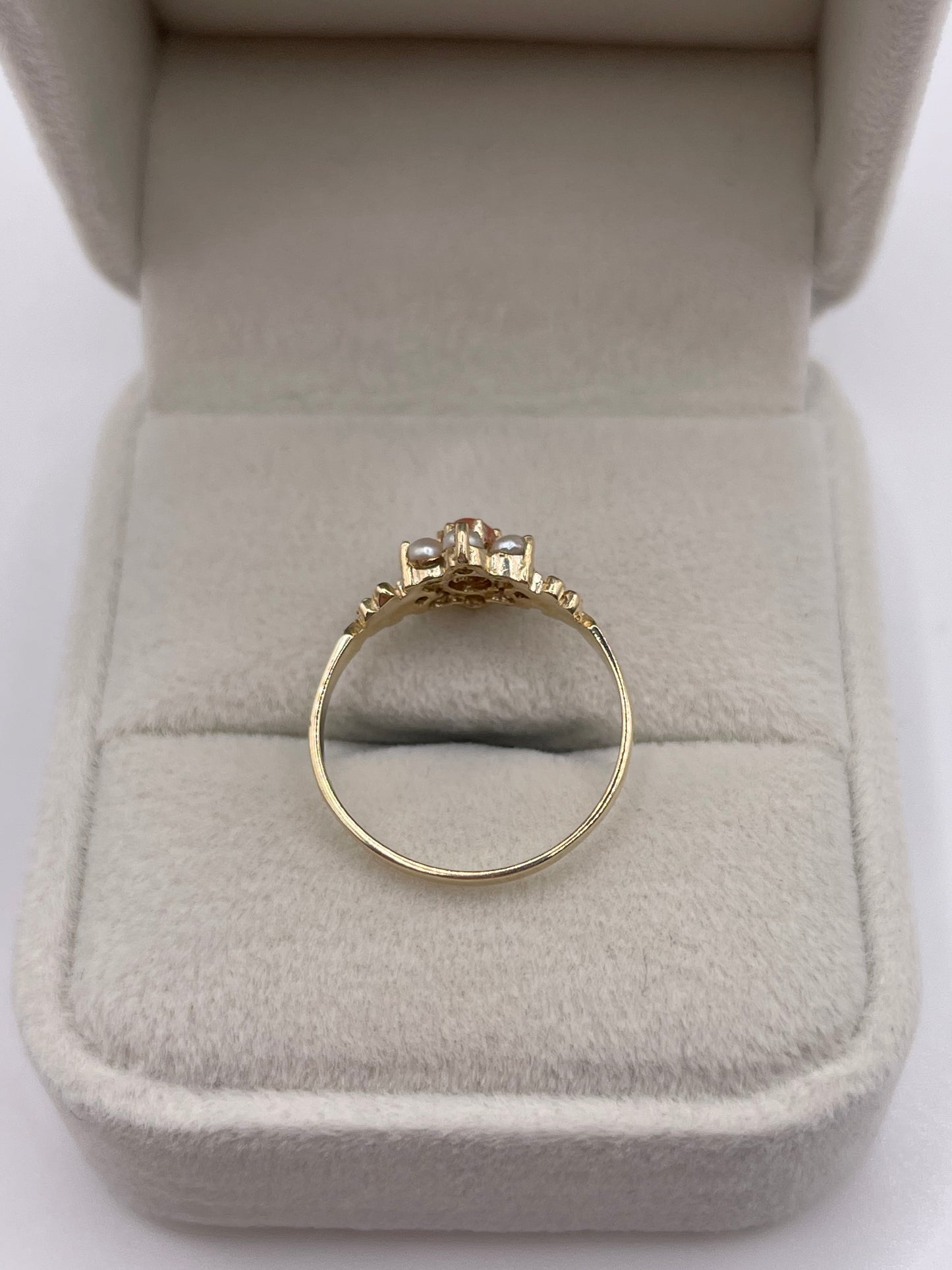 9ct gold coral and pearl ring