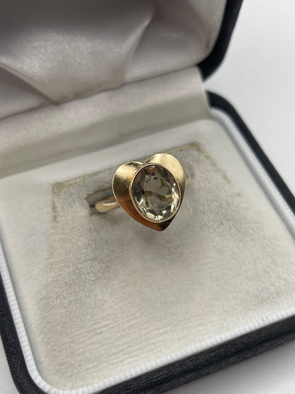 9ct gold quartz heart ring