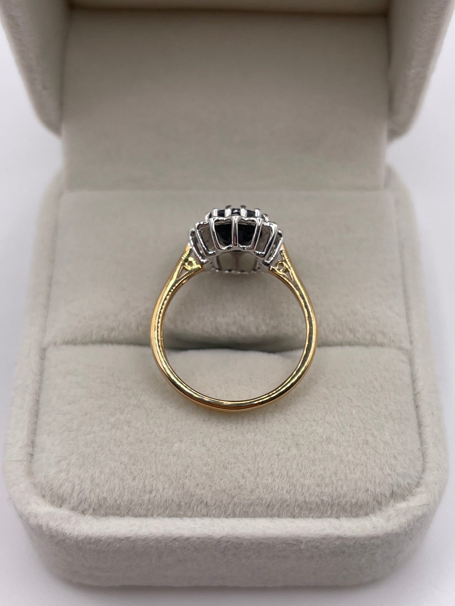 9ct gold sapphire and diamond ring