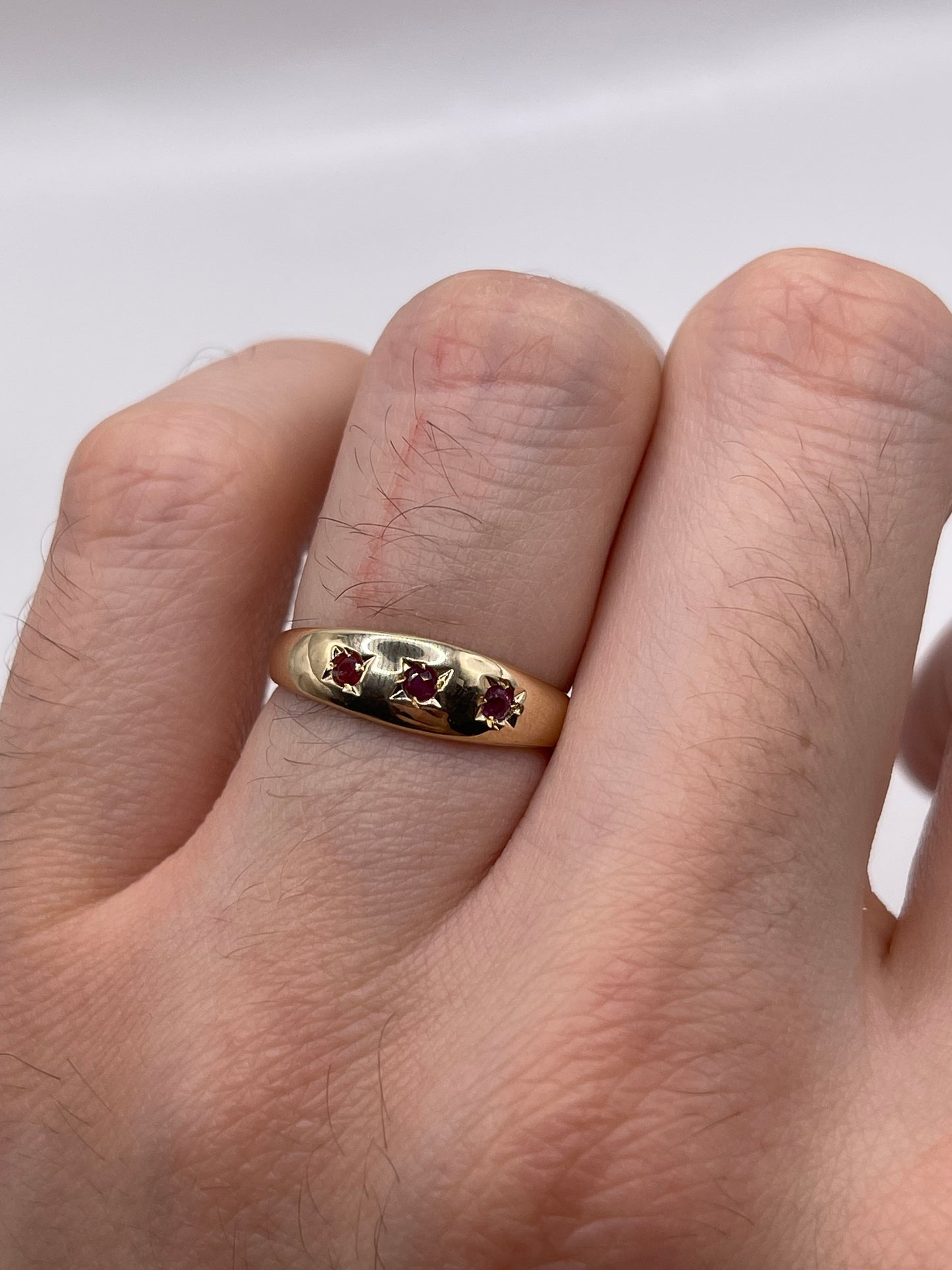 9ct gold ruby gypsy ring