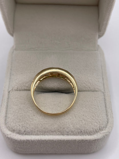 9ct gold emerald and diamond ring