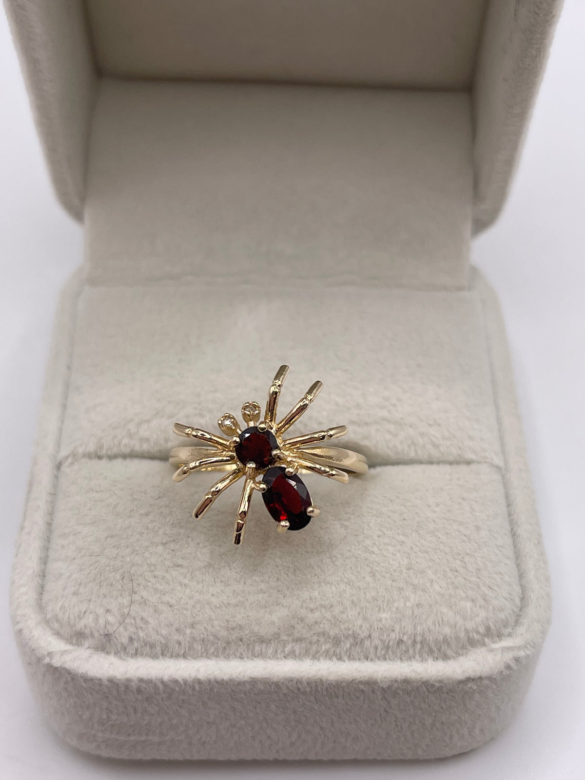 9ct gold garnet and diamond spider ring