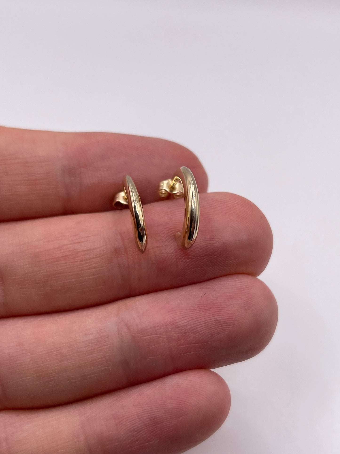 9ct gold crescent earrings