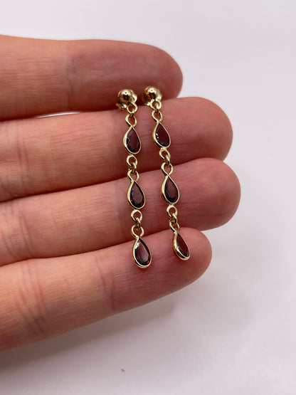 9ct gold garnet earrings