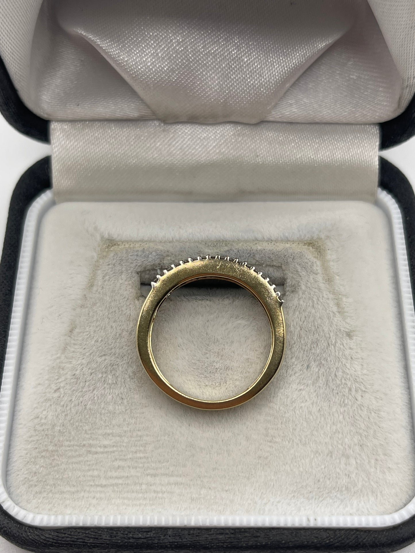 9ct gold diamond cluster ring