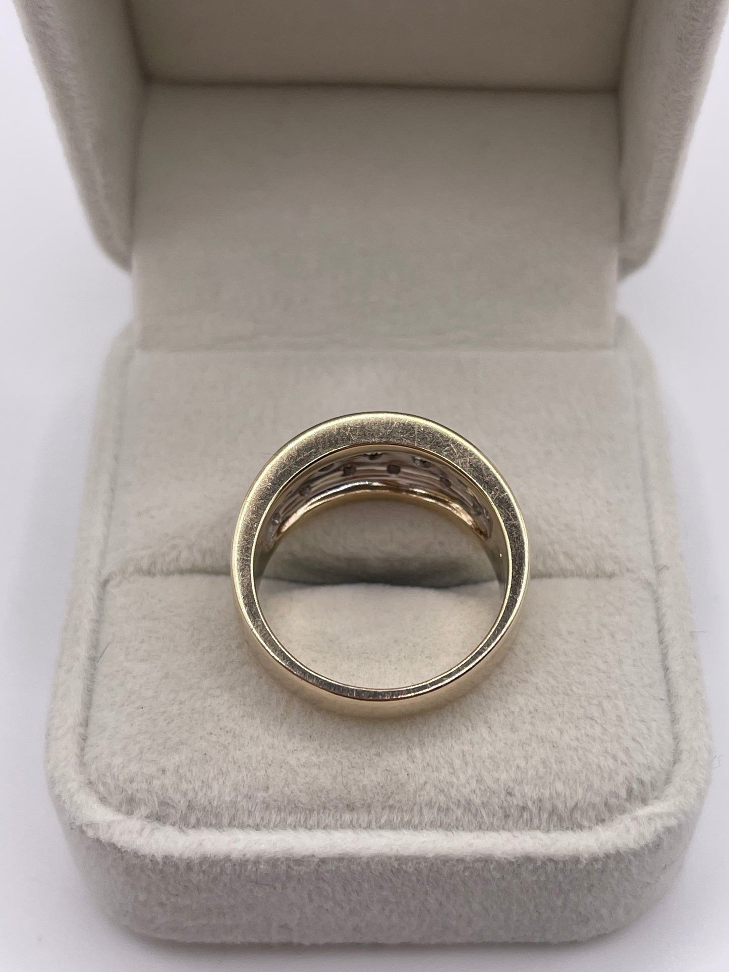 9ct gold diamond cluster ring