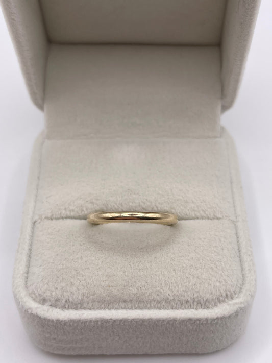 9ct gold band