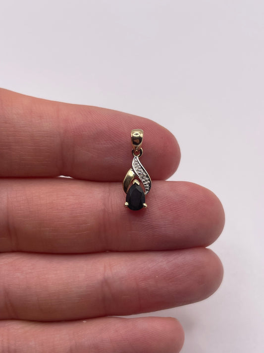 9ct gold sapphire and diamond pendant