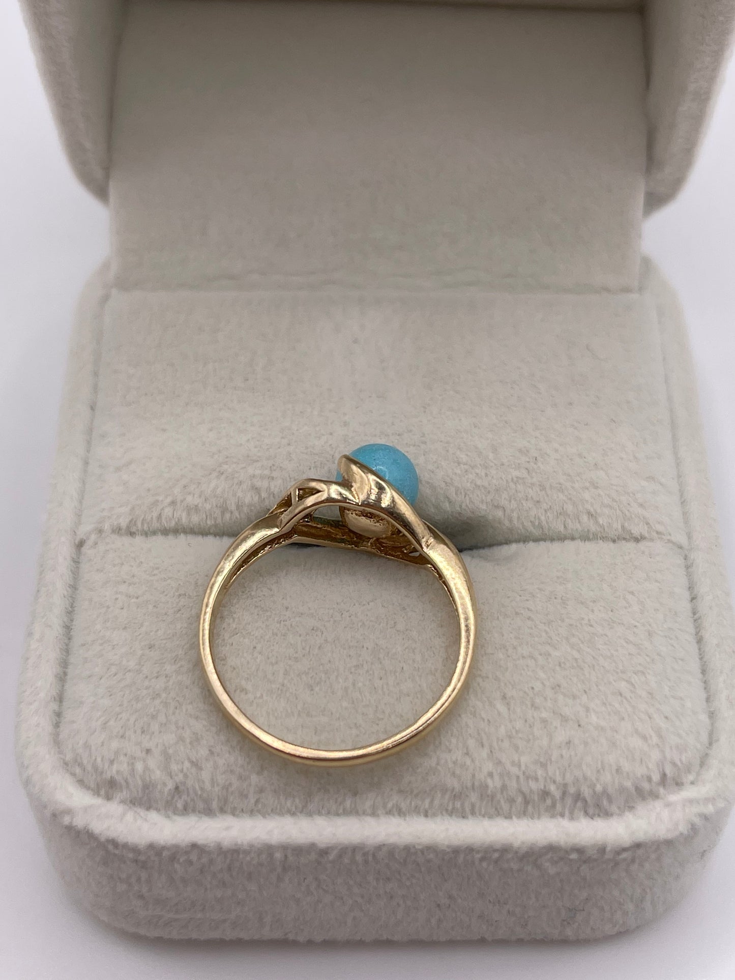 9ct gold turquoise ring