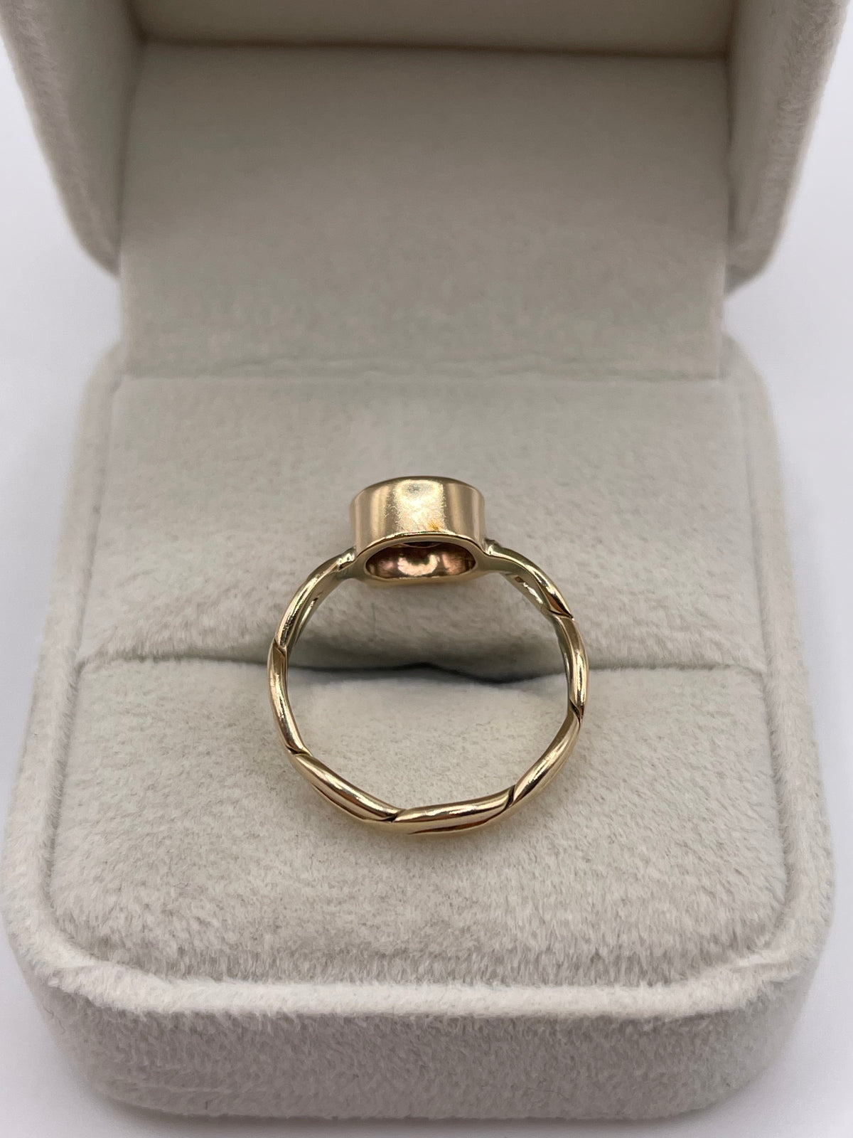 9ct gold tourmaline ring