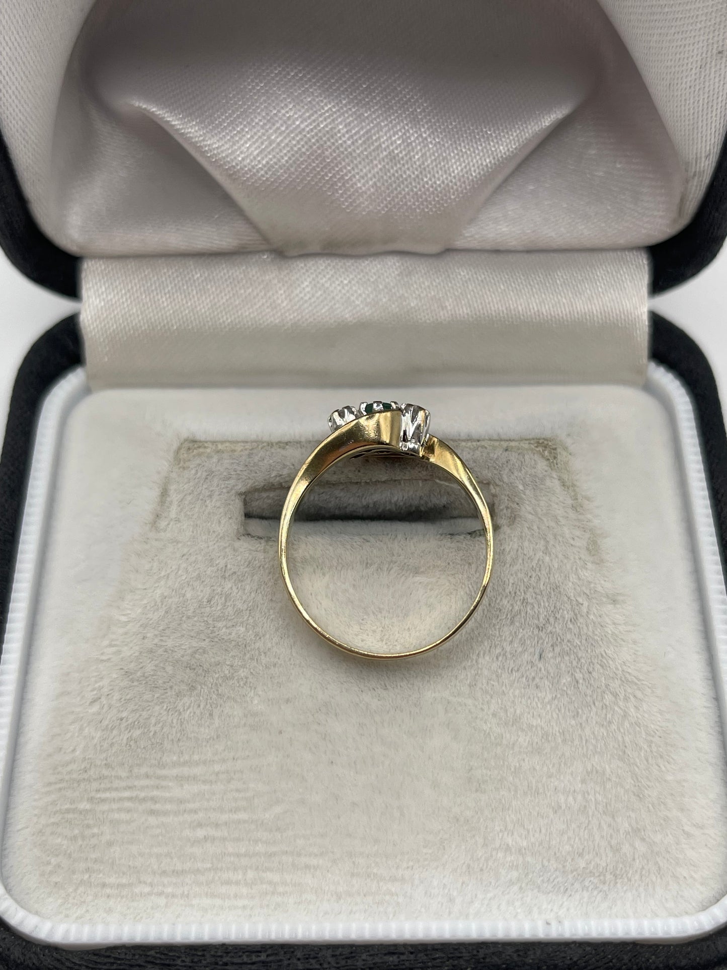 9ct gold emerald and diamond ring