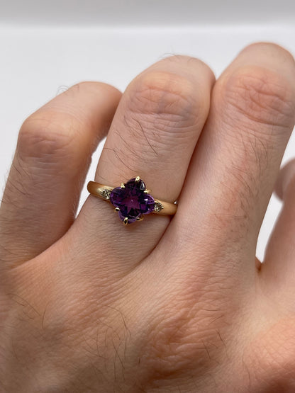 9ct gold amethyst and diamond ring