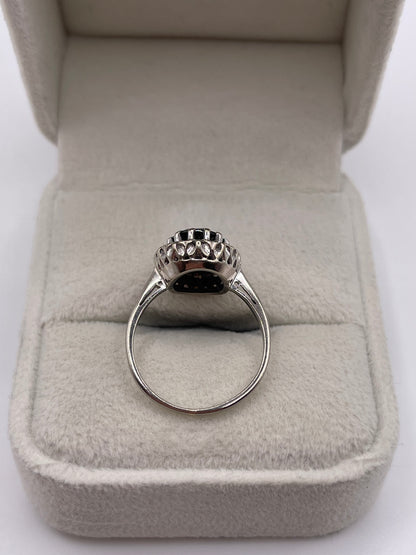 18ct white gold sapphire and diamond ring