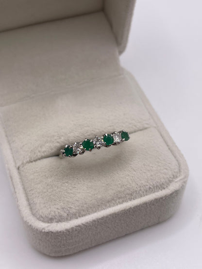 18ct white gold emerald and diamond ring
