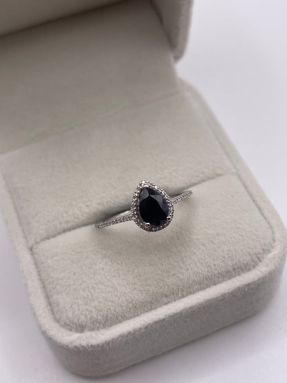 9ct white gold sapphire and diamond ring