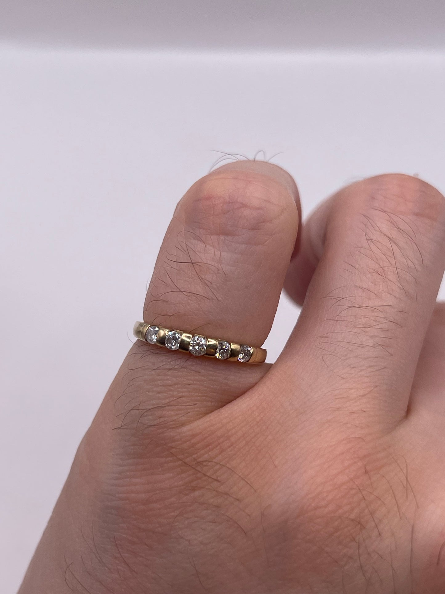 9ct gold diamond ring