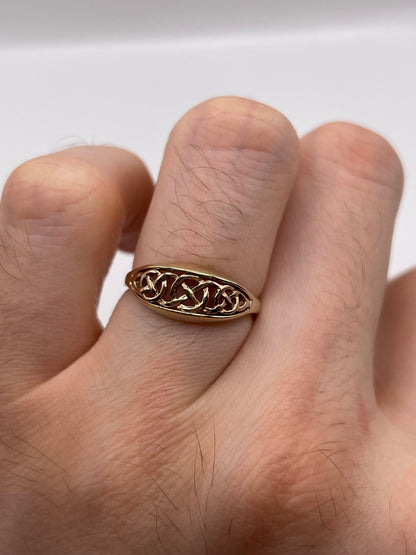 Clogau 9ct gold ring