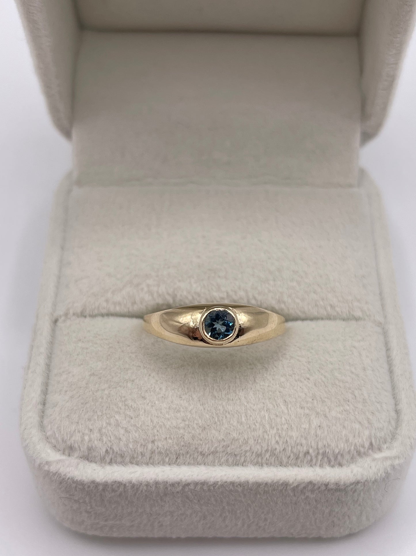 9ct gold blue topaz gypsy ring