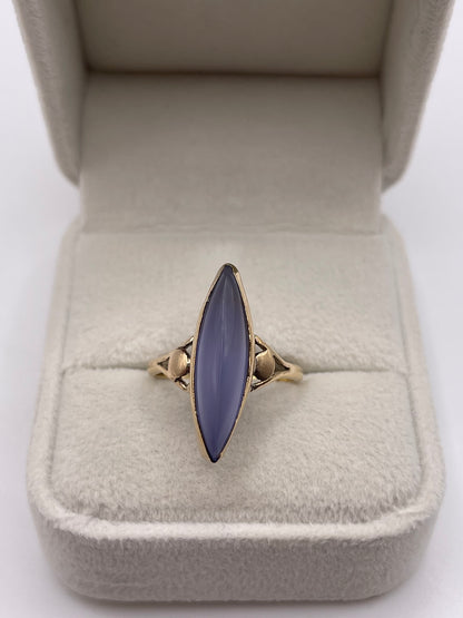 9ct gold chalcedony ring