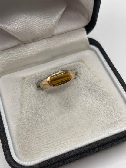 9ct gold tigers eye ring