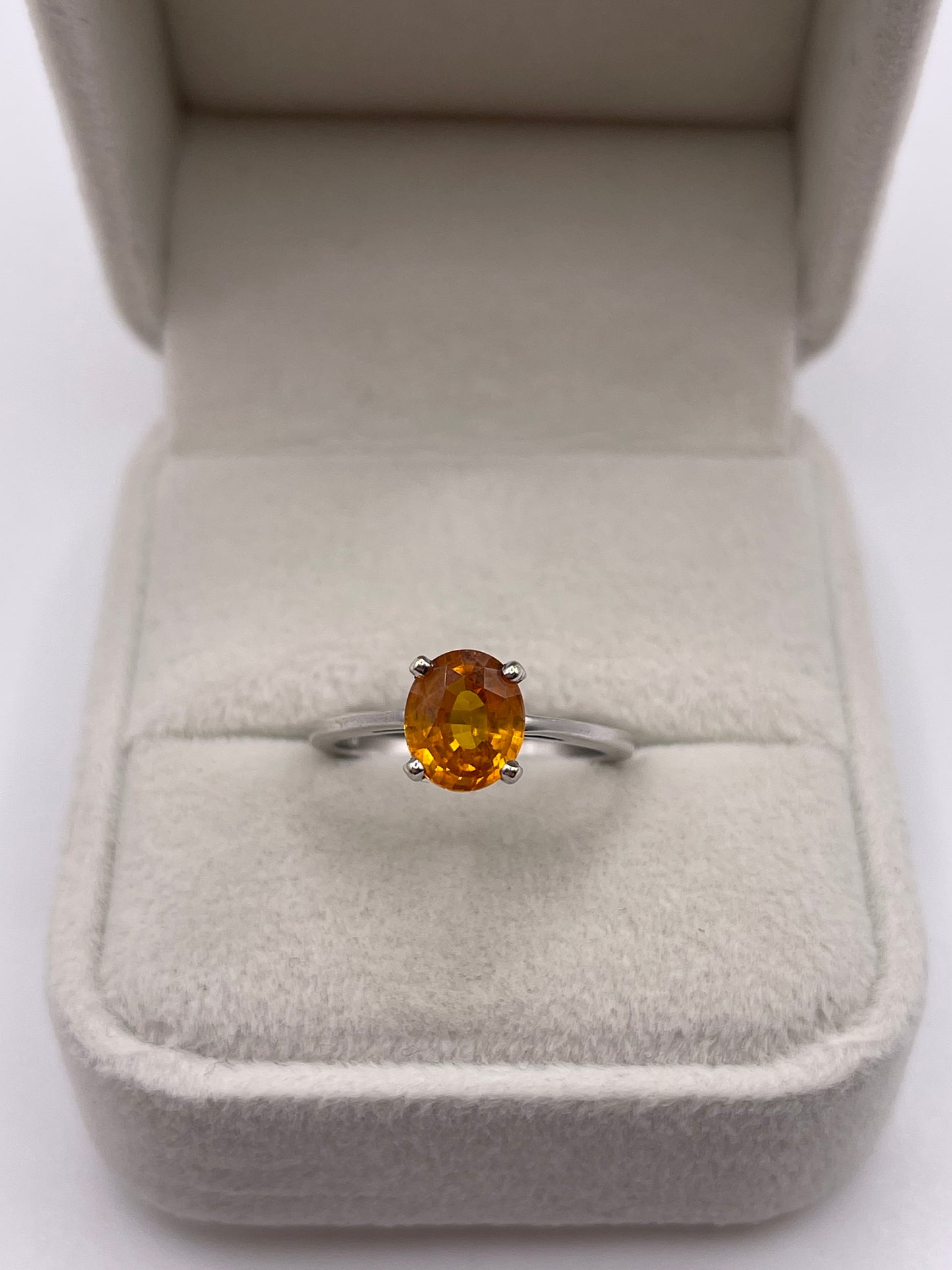 9ct white gold spessartite garnet ring