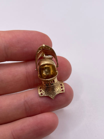 9ct gold armour charm