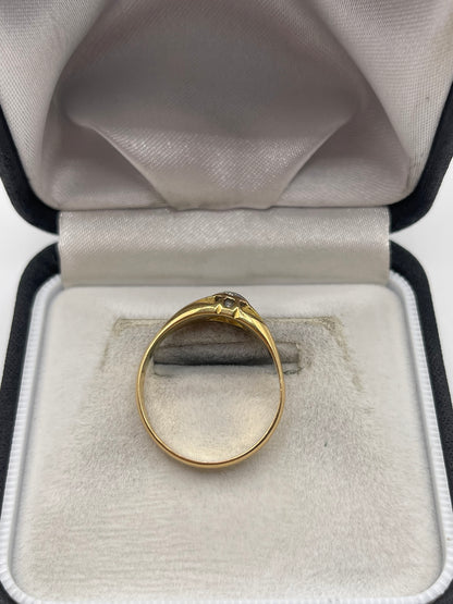 18ct gold diamond gypsy ring