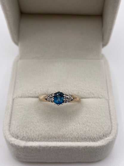 9ct gold topaz and diamond ring