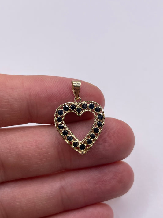 9ct gold sapphire heart pendant