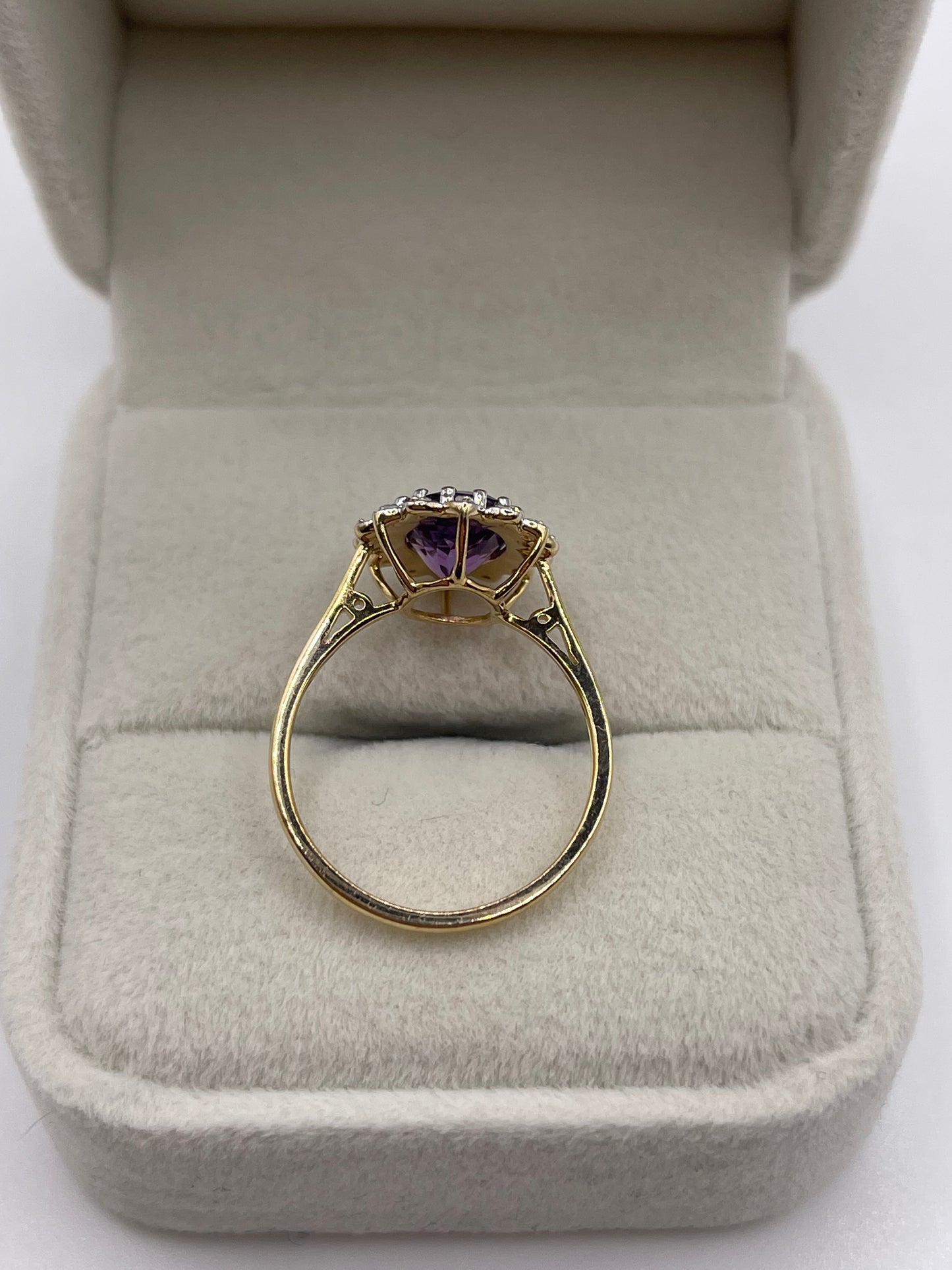 9ct gold amethyst and diamond ring